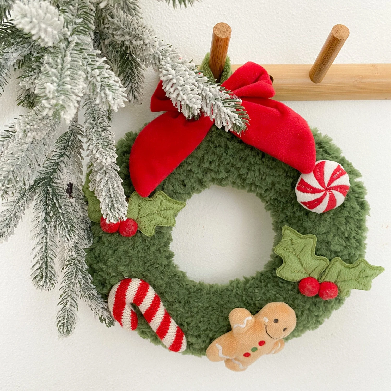Festive Wreath - Green(St1324) 4 Festive Wreath - Green(St1324) - Image 2